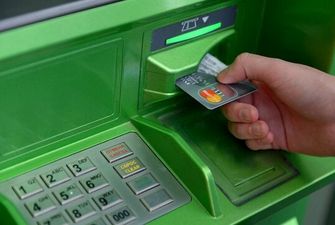 В Україні придумали нову шахрайську схему з банківськими картами: як захиститися