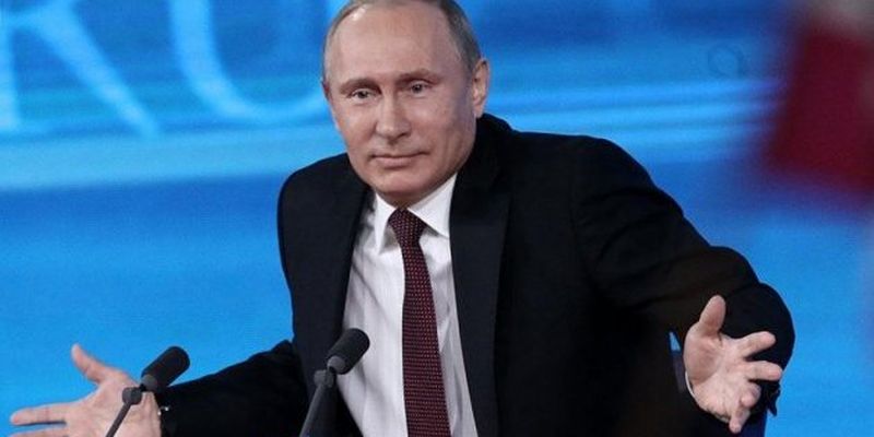В России вступила в силу обновленная Конституция, обнулившая сроки Путина