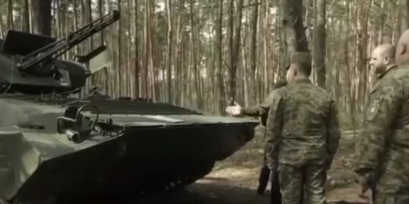 Сырский проверил военную технику, построенную украинскими специалистами