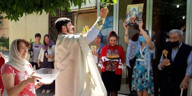 В Ливане священник УПЦ совершил пасхальные богослужения для украинской диаспоры