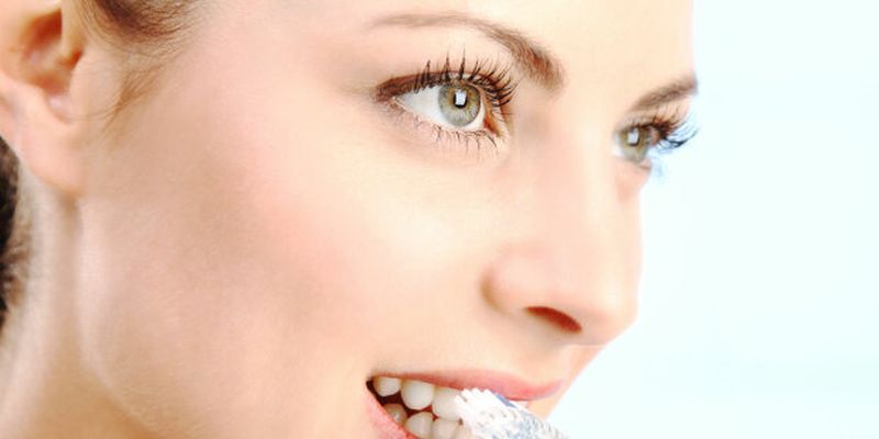 Раскрыты настоящие причины плохого запаха изо рта, гигиена не поможет: вплоть до онкологии
