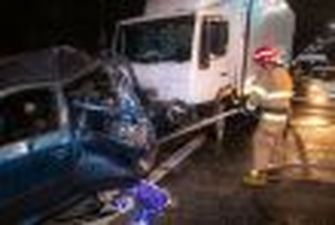 Ночное ДТП под Киевом: грузовик MAN протаранил Skoda с пассажирами. ВИДЕО