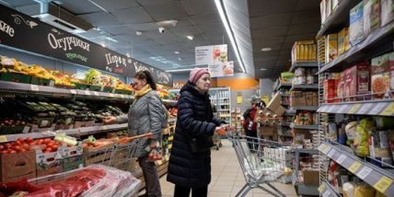 Выносят все и сразу с корзиной: в российских магазинах после начала войны участились кражи