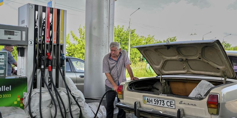 Дефицит бензина и дизеля: Кабмин предупредил об увеличении спроса на топливо в Украине