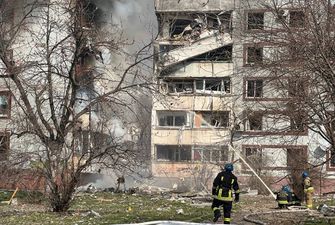 Удар по жилому дому в Запорожье: появились подробности о пострадавших - фото