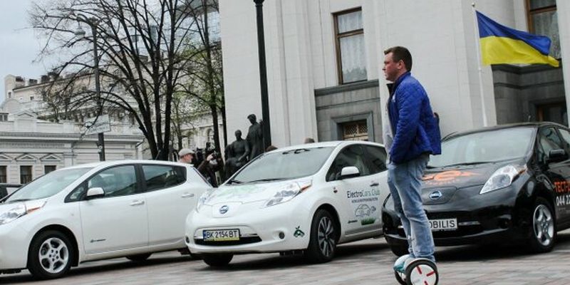 Електрокари проти євроблях: які авто обійдуться дешевше водіям у найближчі 5 років