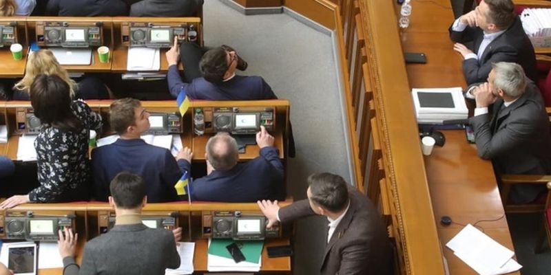 Депутаты рассмотрели 482 поправки к "земельному" законопроекту