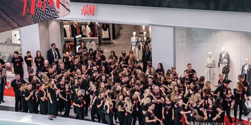 В Киеве открылся второй H&M: где находится магазин и какие там цены/В столице появился второй филиал знаменитого бренда