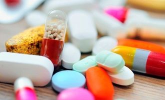 ЕС назвал первые препараты для лечения COVID-19