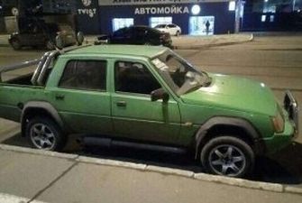 Уникальный пикап-внедорожник ЗАЗ Славута засняли на дорогах