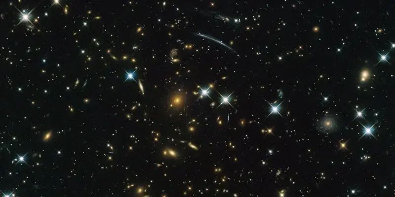 Вчені допомогли астрономам ідентифікувати майже чверть мільйона галактик