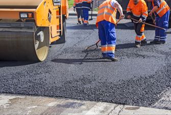 В правительстве анонсировали масштабный ремонт дорог весной 2020 года