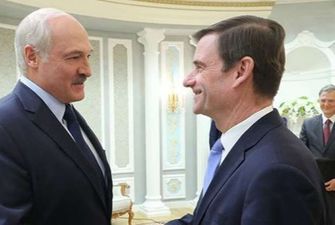 США відновлює обмін послами із Білоруссю