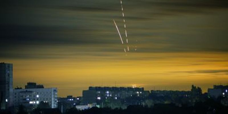 В Днепре — угроза ракетного удара: сообщают о звуках взрывов