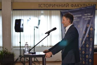 У Вінниці відбулась лекція Віталія Портникова в рамках проєкту "Четверта влада: вплив, виклики, відповідальність"