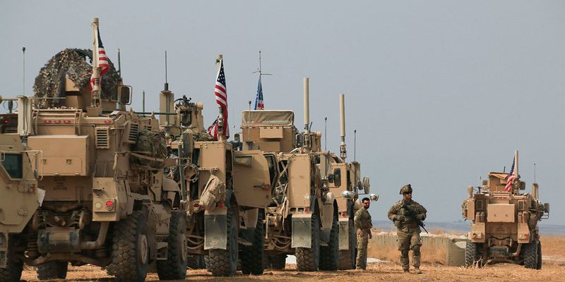 США отправили в Сирию сотни грузовиков