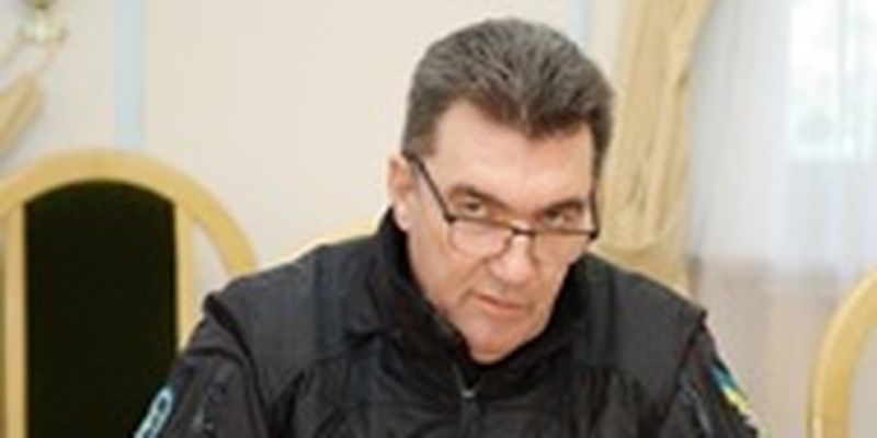 Данилов прокомментировал возможную отставку Залужного