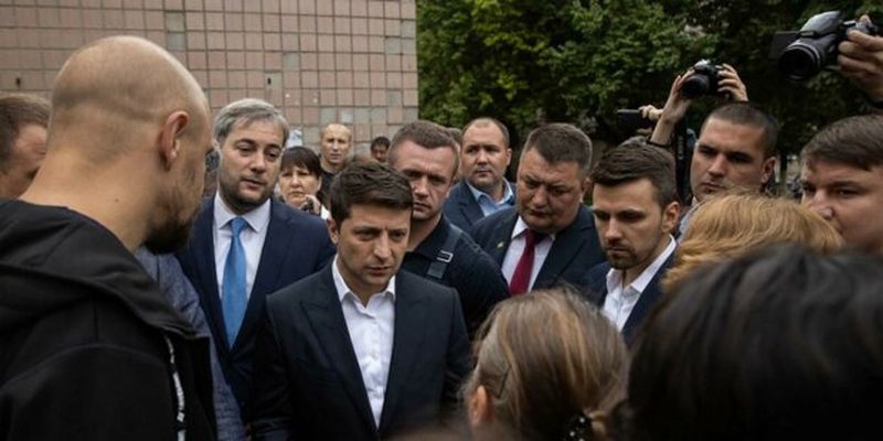 Правосуддя здійсниться: Зеленський пообіцяв покарати винних у моторошній пожежі одеського готелю
