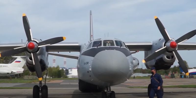 Військовий літак Ан-26 зник з радарів, на борту знаходяться шестеро людей