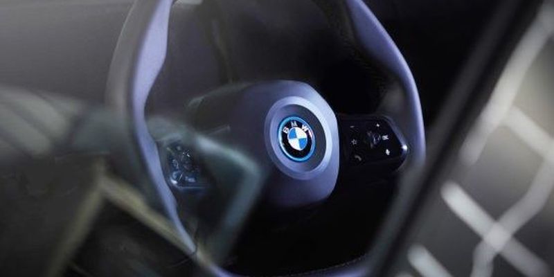 Новый электрокар BMW удивит салоном — первое фото