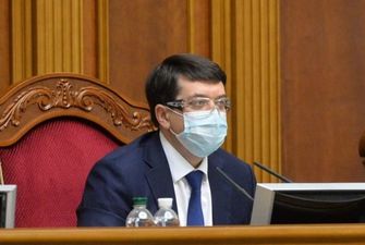 Разумков подписал закон о социальных и экономических гарантиях из-за коронавируса