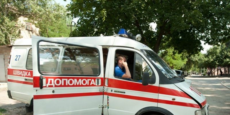 В школе в Винницкой области отравились 5 взрослых и 15 детей