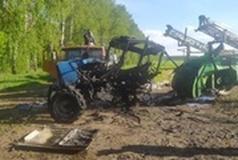 Под Черниговом подорвался трактор, водитель погиб