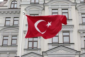 Турция "открыла двери" в НАТО для Швеции, но требует предъявить "пропуск"