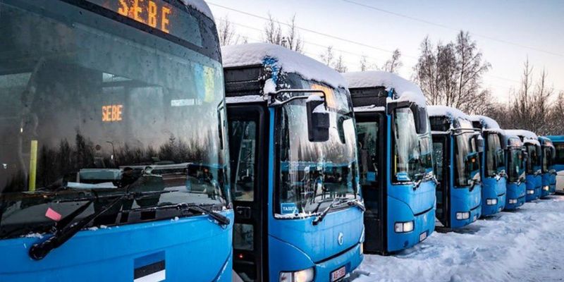 Эстония передала Украине автобусы с генераторами и энергооборудованием