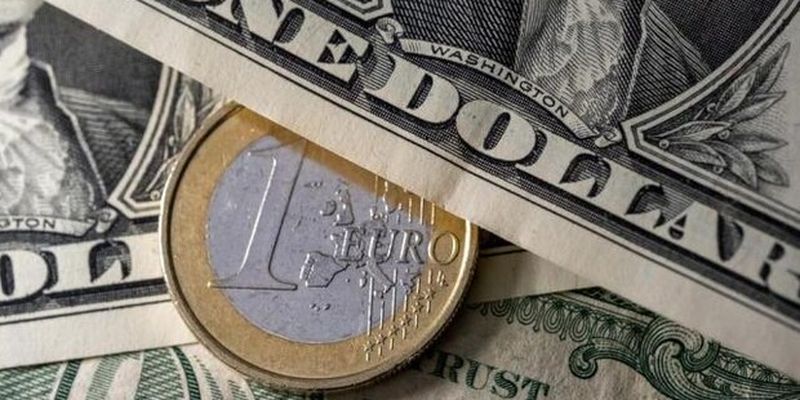 Курс валют в Украине 13 мая 2023: сколько стоит доллар и евро