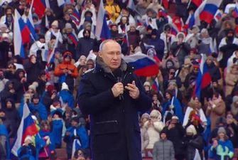 Путин готовит Россию к "вечной войне" с Западом - The Guardian