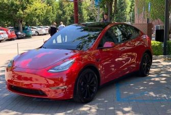 Официальный сервис Tesla стал еще ближе к Украине: открылся центр в Варшаве