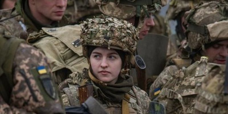 Новые правила военного учета для женщин: кто обязан на него стать