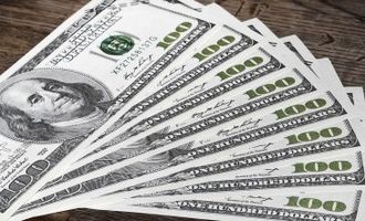 Чистий продаж валюти НБУ на міжбанку становив понад $400 млн