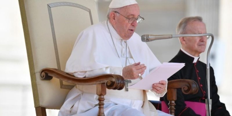 Папа Римский призвал не прекращать молиться за мир в Украине