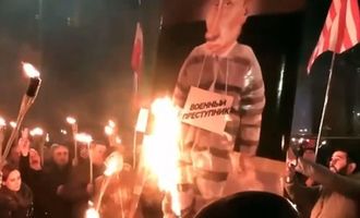 "Прощай, немытая Россия": в стране ОДКБ сожгли Путина, фото и видео