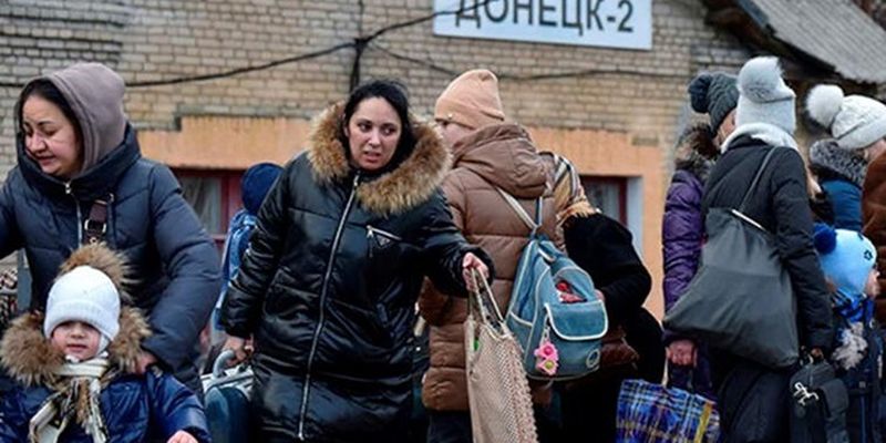 Эвакуированные из ОРДЛО возвращаются домой из РФ
