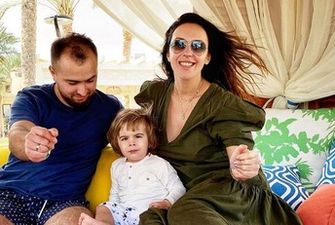 Первый отдых втроем: Джамала показала умилительные кадры с мужем и сыном в Египте/Певица с семьей улетела к теплу и солнцу