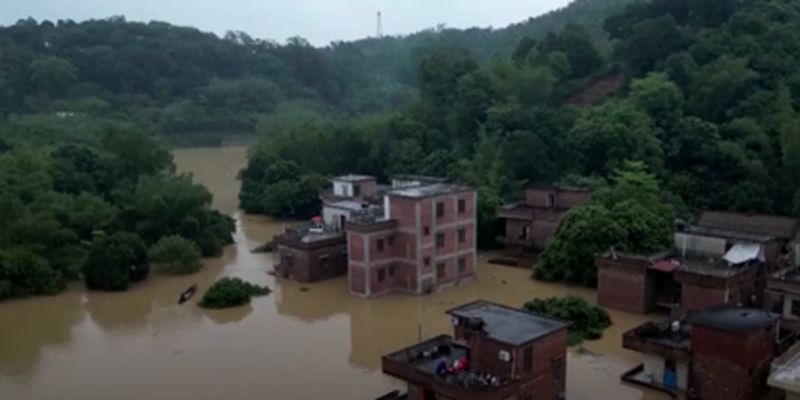 Карма добралась к союзникам Кремля: в Китае масштабное наводнение, опасность грозит 127 миллионам человек