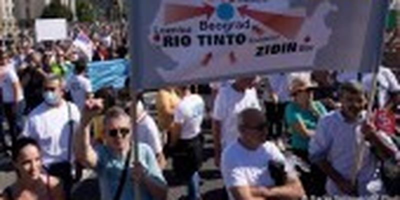 У столиці Сербії пройшли масові протести на захист навколишнього середовища