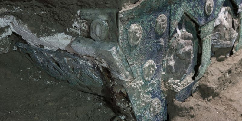 В Помпеях нашли повозку для торжественных церемоний I века