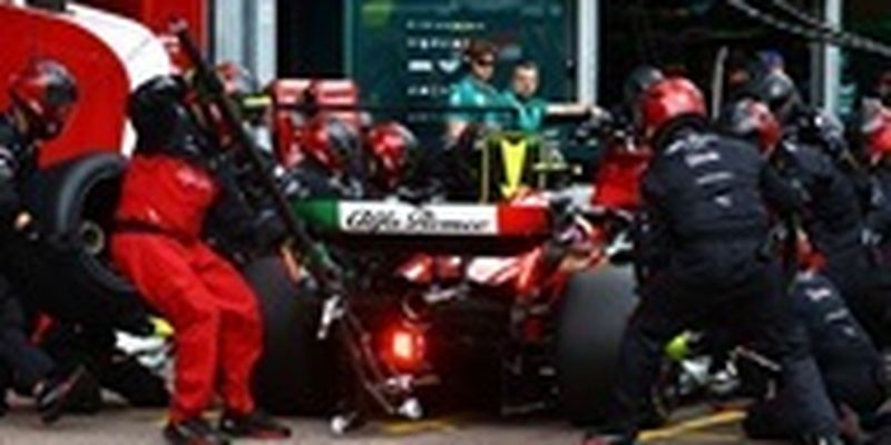 Одна из команд Формулы-1 сменит свое название в новом сезоне