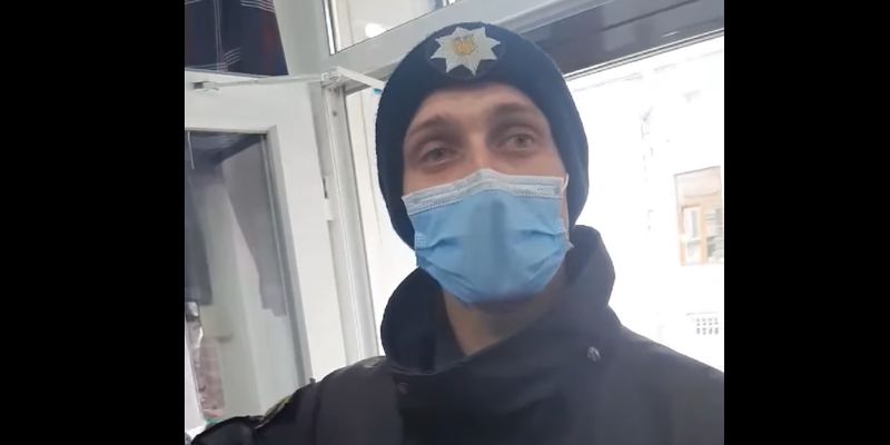 Карантин по-украински: хозяйка магазина одежды в Черновцах выгнала полицейских "к своим матерям"