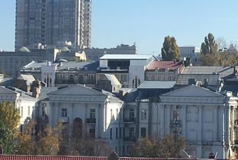 В Києві знайшли ще один "курник" на даху історичної будівлі
