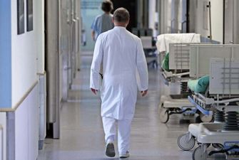 Украинку с подозрением на китайский вирус бросили врачи: "Проблемы должен решать сам и..."