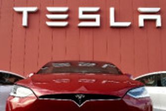 Tesla відкликає 362 000 автомобілів у США через програмне забезпечення Full Self-Driving