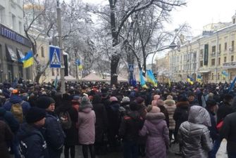 Об'єднавчий Собор спровокував у Києві щось страшне: до центру стягують війська, перші арешти вже на фото