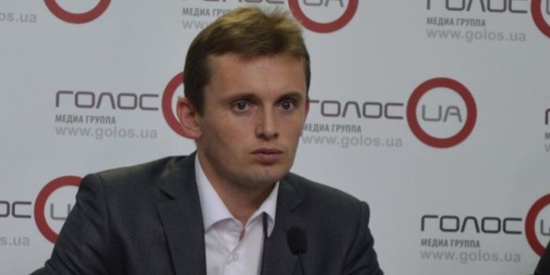 Р. Бортник: «Стратегических соглашений от поездки Зеленского в Давос ожидать не стоит»