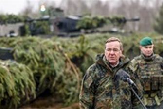 Новый министр обороны Германии приедет в Украину