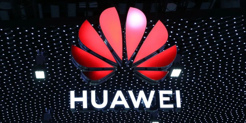 В США могут "сокрушить" Huawei: каковы будут последствия для Китая и России